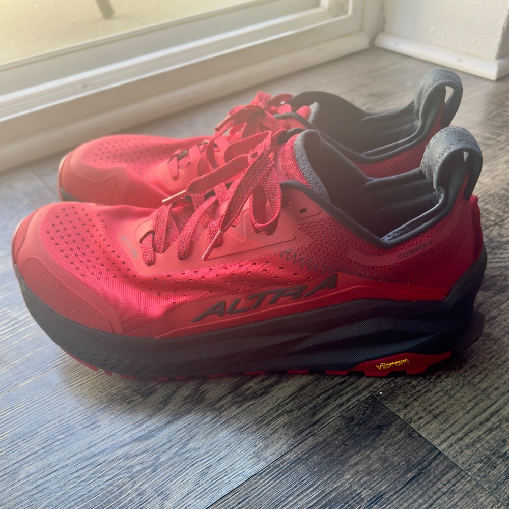 Altra Olympus 6